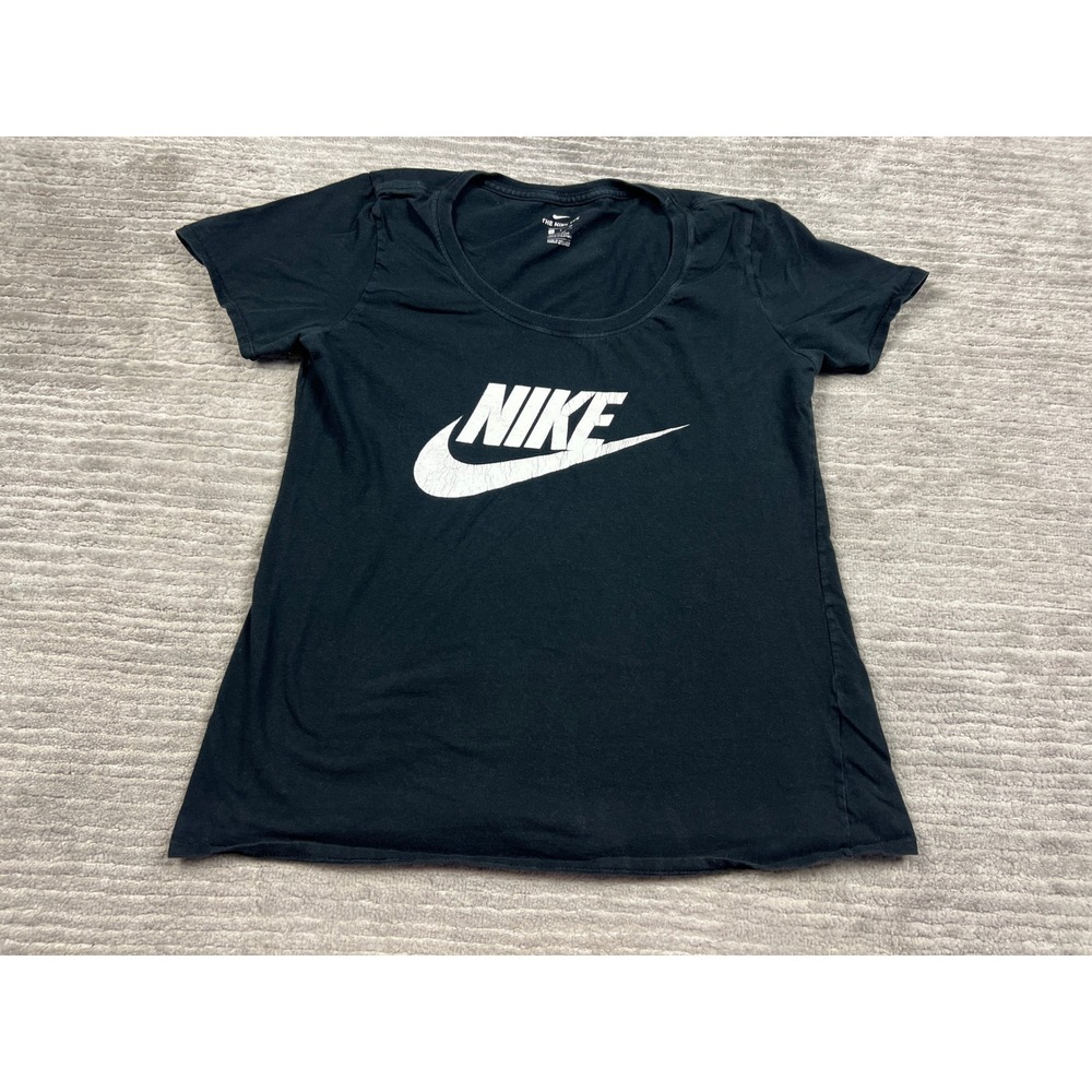 Nike T-Shirt Women Small Black Graphic Logo Athletic Cut Short Sleeve Scoop Neck